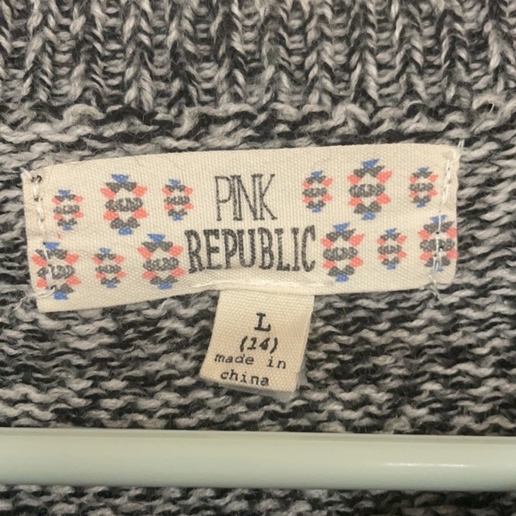 Pink Republic Super Cute Sequined Penguin Crew Neck Sweater,  Large - Picture 3 of 7